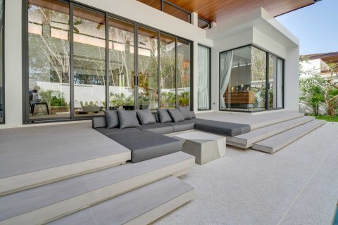 House in Bang Tao, Thailand 3 bedrooms № 177835 - photo 3