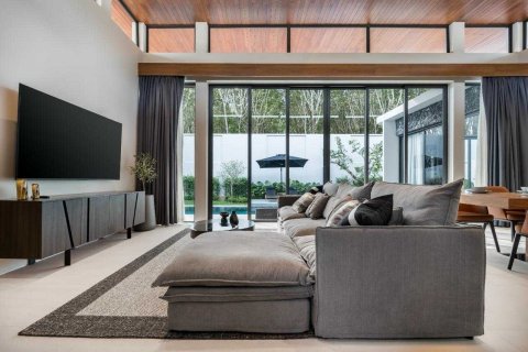 House in Bang Tao, Thailand 3 bedrooms № 177835 - photo 9
