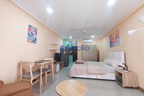 สตูดิโอในคอนโดมิเนียมในพัทยา, ประเทศไทย № 209347 - รูปถ่าย 14