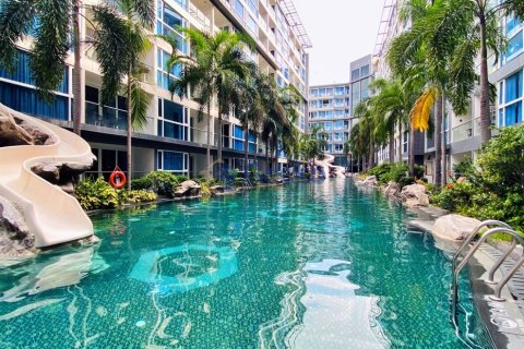 Studio dans le Condo à Pattaya, Thaïlande  № 209350