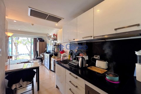 สตูดิโอในคอนโดมิเนียมในพัทยา, ประเทศไทย № 209350 - รูปถ่าย 4