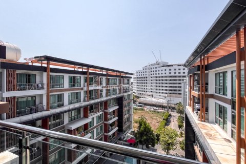 Condo à Bang Lamung, Thaïlande, 2 chambres  № 172599 - photo 14