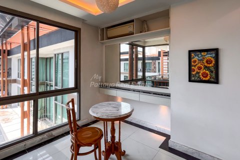 Condo à Bang Lamung, Thaïlande, 2 chambres  № 172599 - photo 10