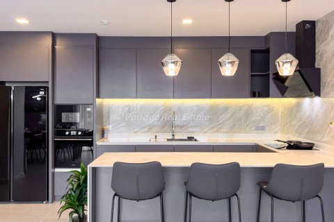 Condo in Pattaya, Thailand, 3 bedrooms  № 172603 - photo 4