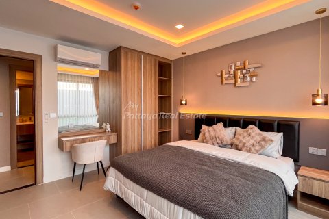 Condo in Pattaya, Thailand, 3 bedrooms  № 172603 - photo 16