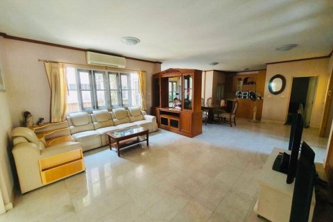 House in Bang Yai, Thailand 5 bedrooms № 167293 - photo 5