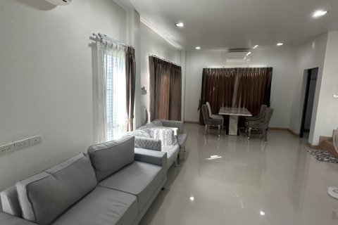 Maison à San Sai, Thaïlande 4 chambres № 167296 - photo 11