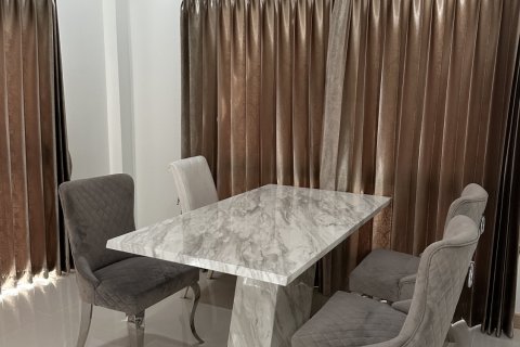 Maison à San Sai, Thaïlande 4 chambres № 167296 - photo 12