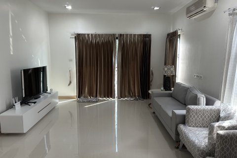 Maison à San Sai, Thaïlande 4 chambres № 167296 - photo 13