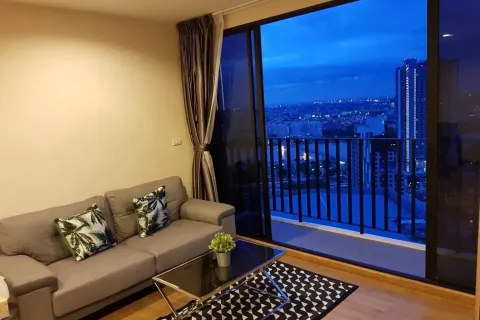 Condo à Bang Sue, Bangkok, Thaïlande, 2 chambres  № 171180 - photo 2