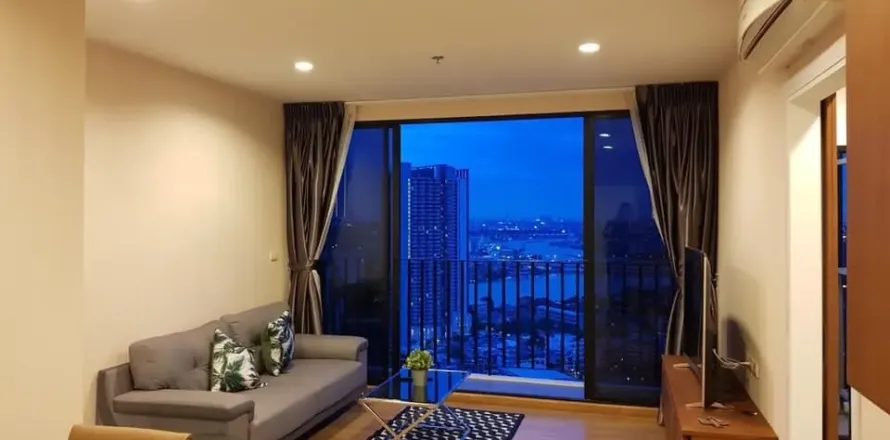 Condo à Bang Sue, Bangkok, Thaïlande, 2 chambres  № 171180
