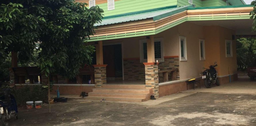 Дом в Чомтонге, Таиланд с 3 спальнями  № 155829