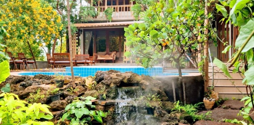 Коммерческая недвижимость в Хуа Хине, Таиланд  № 155834