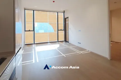Condo in Watthana, Bangkok, Thailand, 3 bedrooms  № 217105