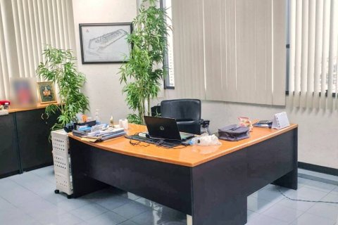 Office à Bang Na, Bangkok, Thaïlande 251.43 m2 № 116972 - photo 1
