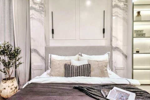 Condo in Bangkok, Thailand, 3 bedrooms  № 116968 - photo 10