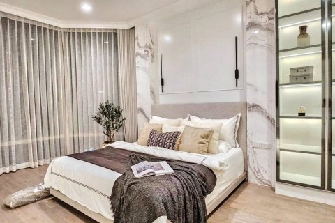 Condo in Bangkok, Thailand, 3 bedrooms  № 116968 - photo 7