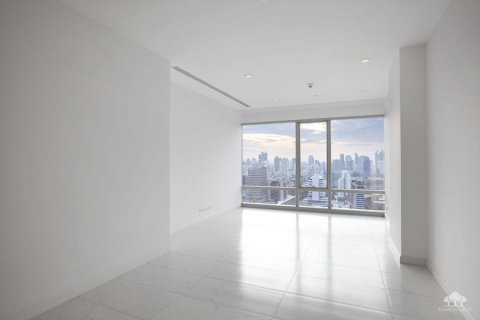 Condo in Bangkok, Thailand, 2 bedrooms  № 180958 - photo 11
