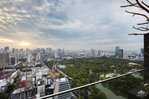 Condo in Bangkok, Thailand, 2 bedrooms  № 180958 - photo 3