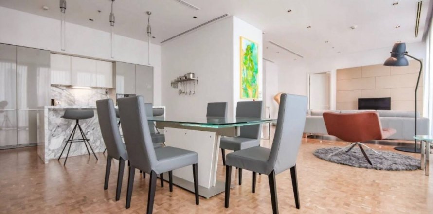 Condo in Bangkok, Thailand, 2 bedrooms  № 180960