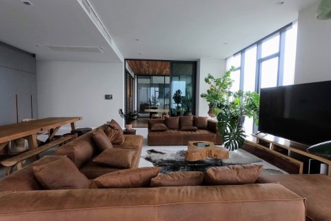 Condo in Bangkok, Thailand, 3 bedrooms  № 180959 - photo 3