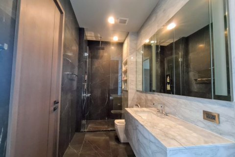 Condo in Bangkok, Thailand, 3 bedrooms  № 180959 - photo 10