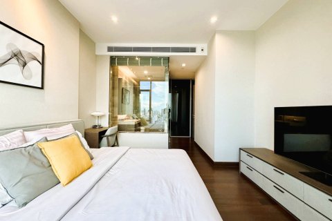 Condo in Bangkok, Thailand, 2 bedrooms  № 180384 - photo 10
