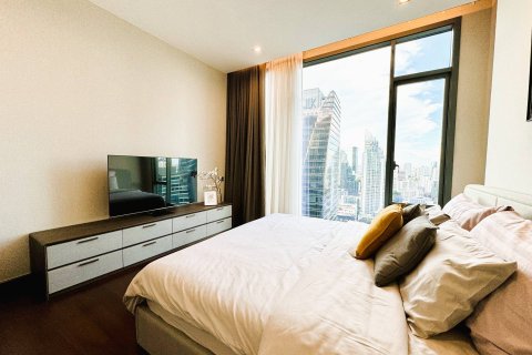 Condo in Bangkok, Thailand, 2 bedrooms  № 180384 - photo 11