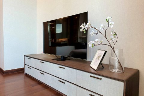Condo in Bangkok, Thailand, 2 bedrooms  № 180384 - photo 15