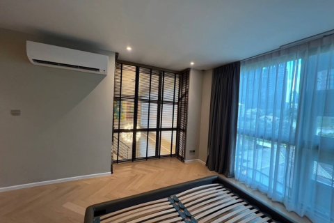 Penthouse in Bangkok, Thailand 4 bedrooms № 180383 - photo 18