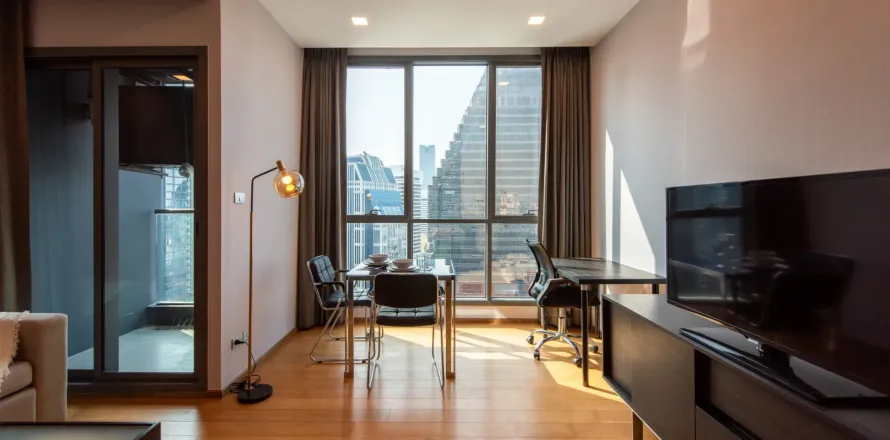 Studio dans le Condo à Watthana, Bangkok, Thaïlande  № 146192