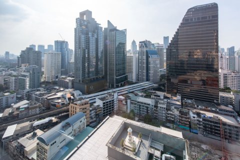 Studio dans le Condo à Watthana, Bangkok, Thaïlande  № 146192 - photo 12