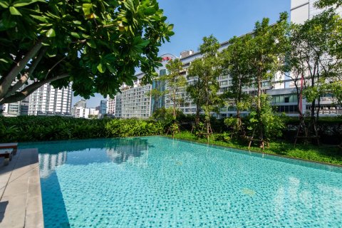 Studio dans le Condo à Watthana, Bangkok, Thaïlande  № 146192 - photo 19