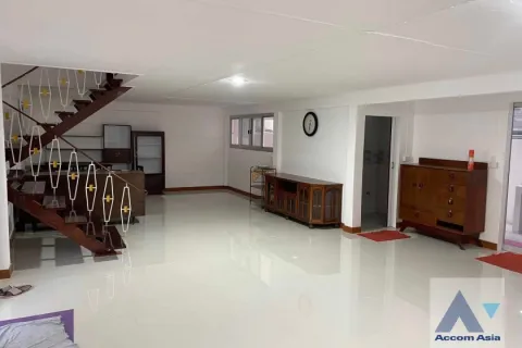 Haus in Lat Phrao, Bangkok, Thailand 2 Schlafzimmer № 216617 - Foto 3