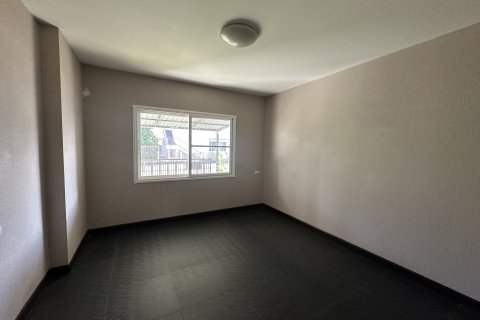 Дом в Сан-Сая, Таиланд с 3 спальнями  № 155925 - фото 9