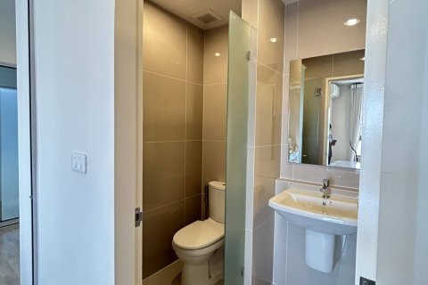 Студия в кондо в Бангкапи, Бангкок, Таиланд № 155924 - фото 5