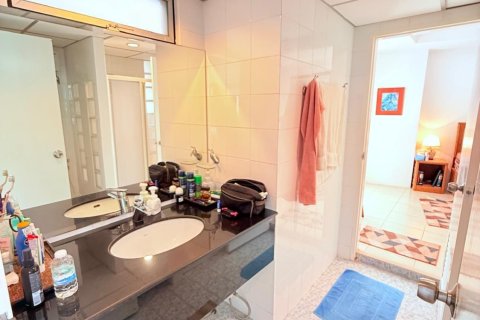 Кондоминиум с 3 спальнями в Хуа Хине, Таиланд № 155922 - фото 19