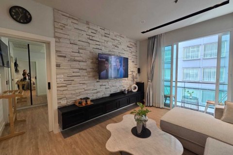 Studio in the Condo in Watthana, Bangkok, Thailand  № 155920