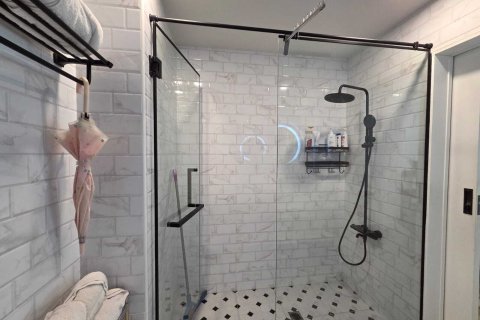 Студия в кондо в Ваттхане, Бангкок, Таиланд № 155920 - фото 16