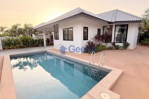 House in Pattaya, Thailand 3 bedrooms № 197130