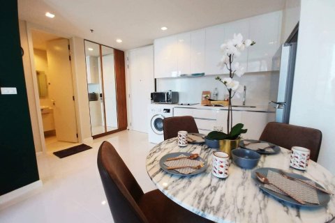 Condo in Sathon, Bangkok, Thailand, 2 bedrooms  № 167792 - photo 2