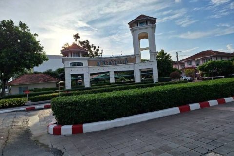 Terrain à Bang Bua Thong, Thaïlande 385.6 m2 № 167795 - photo 5