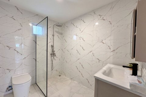 Villa à Pattaya, Thaïlande 4 chambres № 173083 - photo 19