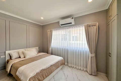 Villa à Pattaya, Thaïlande 4 chambres № 173083 - photo 25