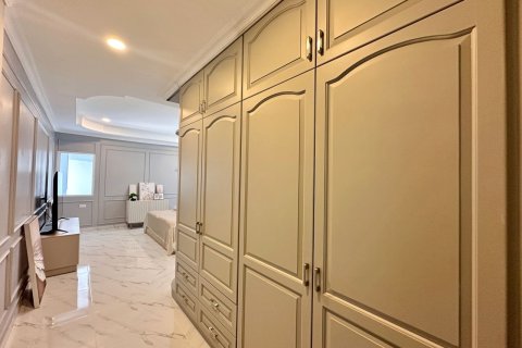 Villa à Pattaya, Thaïlande 4 chambres № 173083 - photo 17