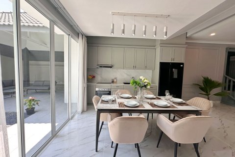 Villa à Pattaya, Thaïlande 4 chambres № 173083 - photo 6