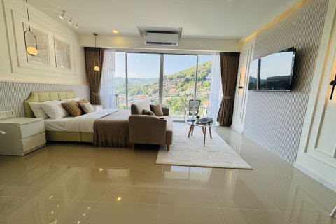Studio in the Condo in Phuket, Thailand № 173085