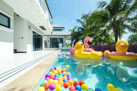 Villa in Hua Hin, Thailand 6 bedrooms № 167840 - photo 28