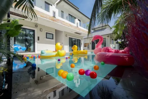 Villa in Hua Hin, Thailand 6 bedrooms № 167840 - photo 3