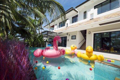 Villa in Hua Hin, Thailand 6 bedrooms № 167840 - photo 25